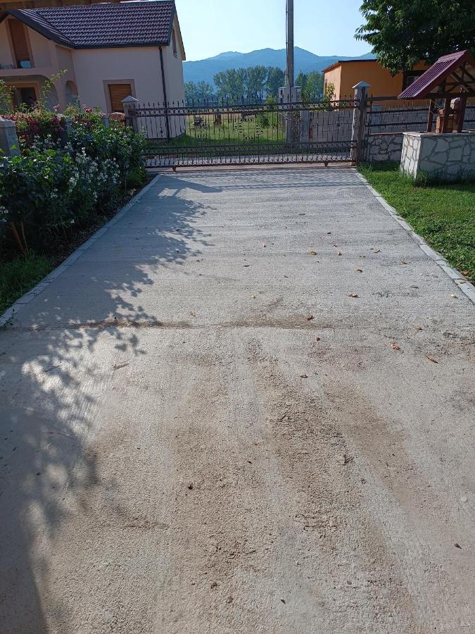 Calm Nest Apartman Nikšić Kültér fotó